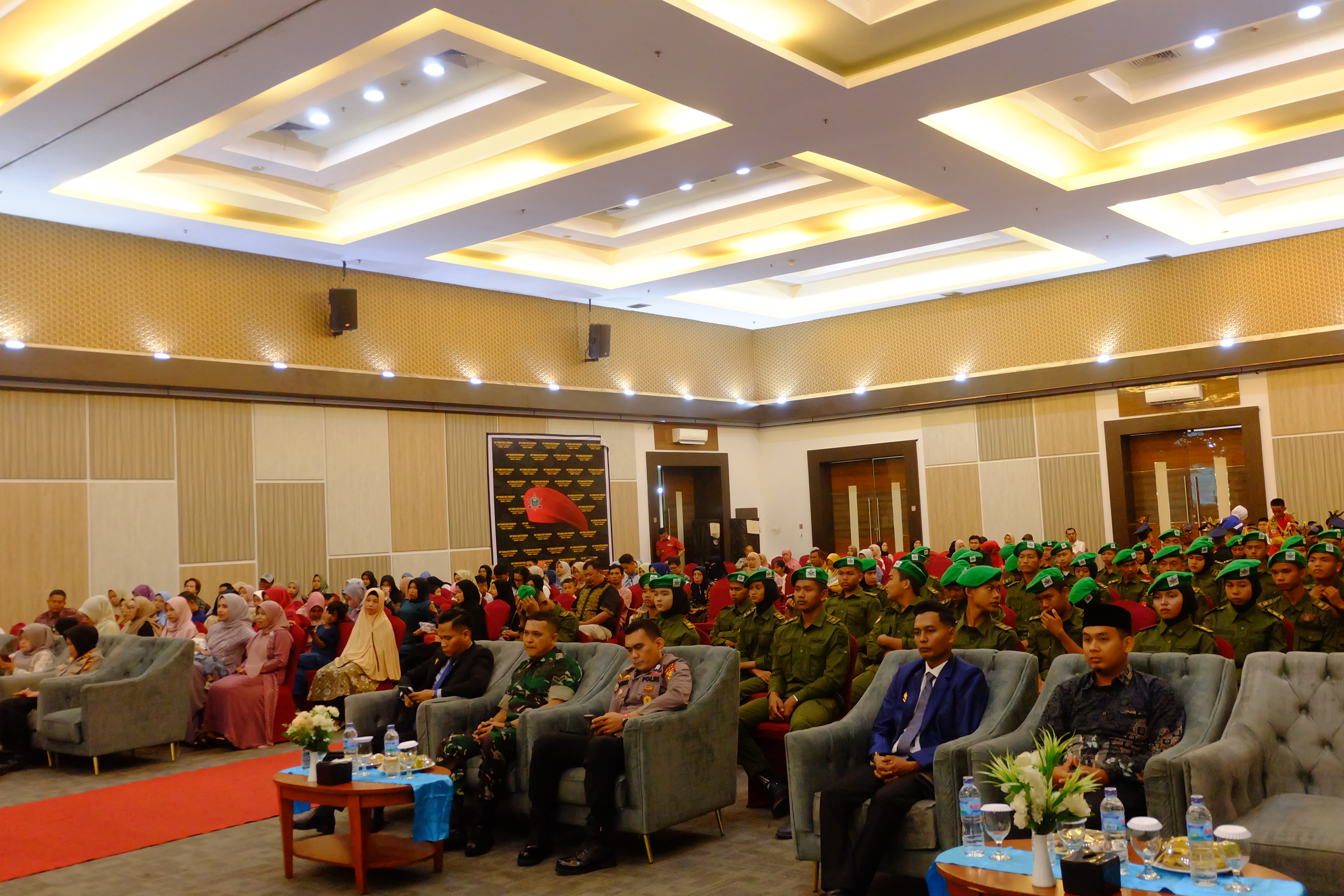 Jajaran Dewan Pembina Serta Tamu Undangan pada acara Pengukuhan Purna Praja TS 01